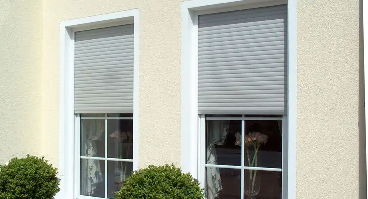 Controlling the external blinds